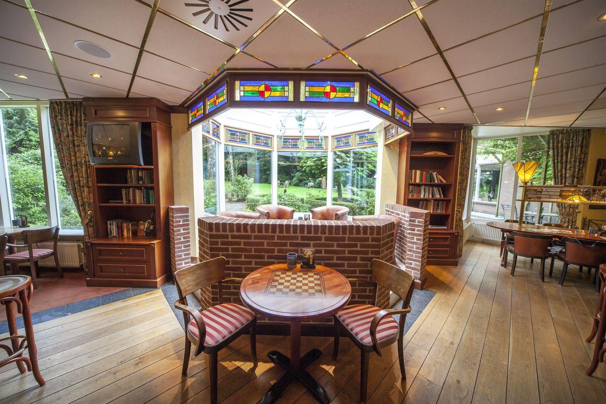 Fletcher Hotel-restaurant De Scheperskamp 4*